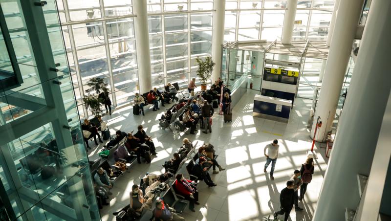 Momente de panică pe Aeroportul Otopeni. O pistă a fost închisă de urgență. Ce s-a întâmplat