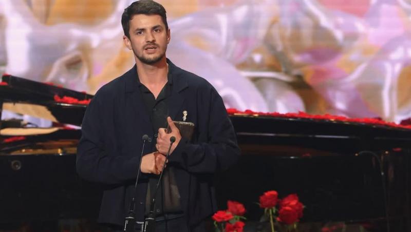 Interviu cu Vlad Udrescu. Actorul din Ana, Mi-ai fost scrisă în ADN se pune în pielea personajelor din serial: „Nu scapi de mine”