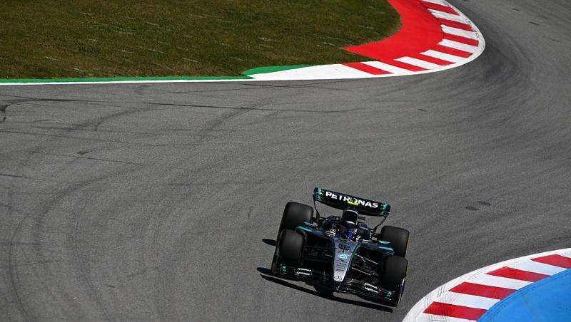 Andrea Kimi Antonelli și-a făcut mama mândră. Cum s-a pozat pilotul Mercedes după terminarea examenelor