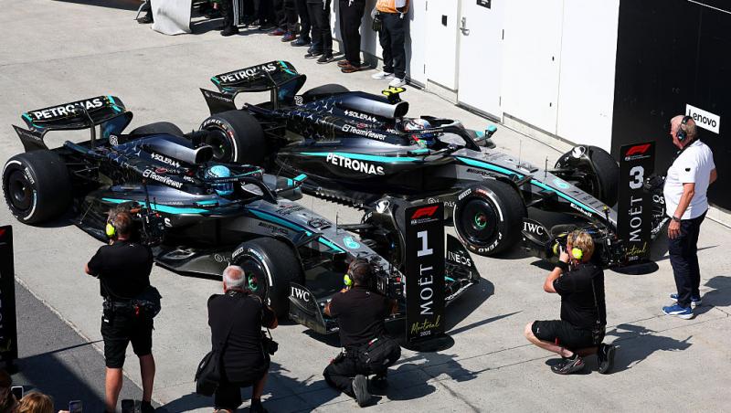 Andrea Kimi Antonelli și-a făcut mama mândră. Cum s-a pozat pilotul Mercedes după terminarea examenelor