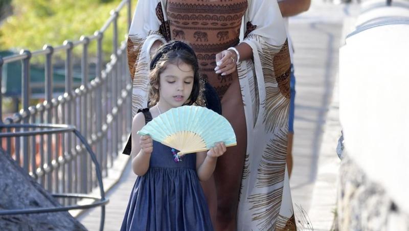 Cât de mare a crescut fiica Mădălinei Ghenea. Charlotte seamănă izbitor cu mama sa