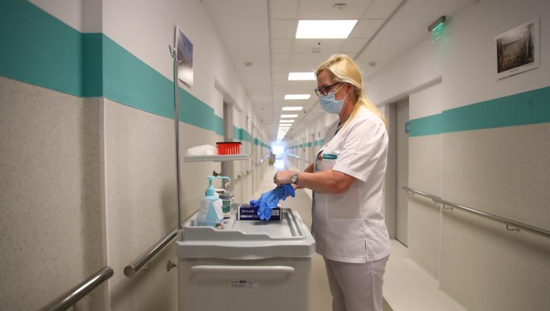 Ce este taxa pe boală și cum se dorește stoparea concediilor medicale false. CAS susține efectuarea unor controale mai stricte