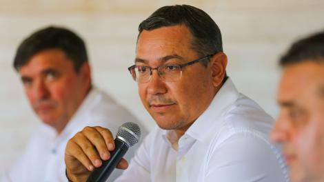 Ce diferență de vârstă există între Victor Ponta și noua iubită. Cine este Cristina Petrovici