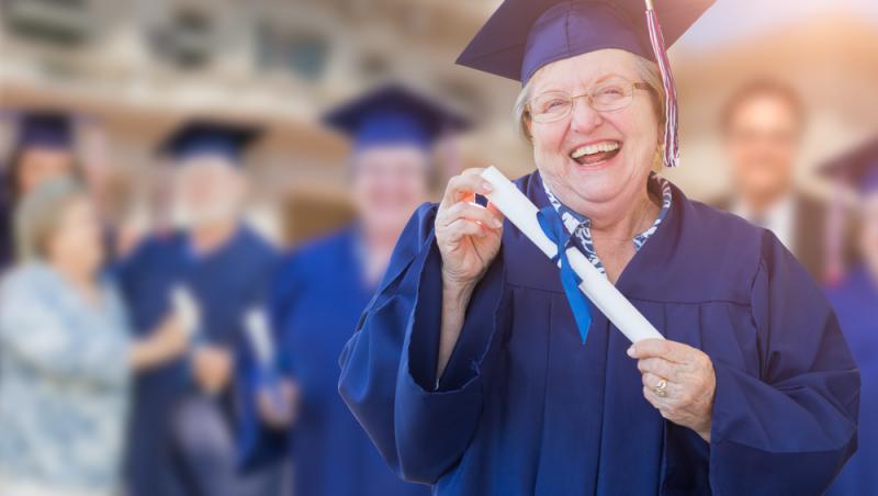 O femeie a luat examenele de Bacalaureat la 75 de ani. Ce poveste de viață are: „Îmi spuneau «baba»”