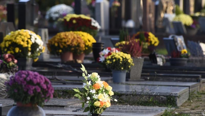 Înmormântările eco, tot mai populare decât cele tradiționale. Ce presupun și cât costă