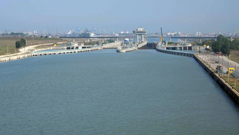 Festival de 400 000 de euro la Cernavodă în toiul crizei bugetare. Cum se apără primarul Liviu Negoiță