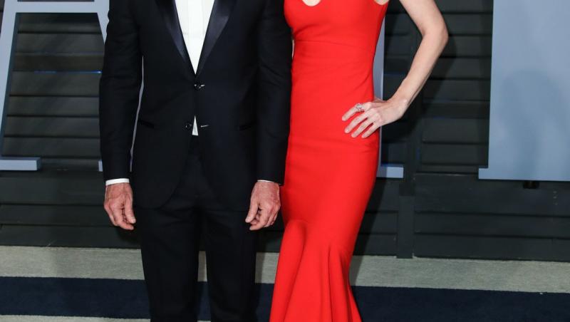 Primele imagini cu rochia de mireasă a soției lui Jeff Bezos. Lauren Sánchez și fondatorul Amazon au radiat la „nunta secolului”