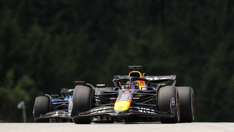 Vezi acum calificările din Formula 1™ pentru Marele Premiu al Austriei. Lupta pentru pole este LIVE în AntenaPLAY și pe Antena3CNN