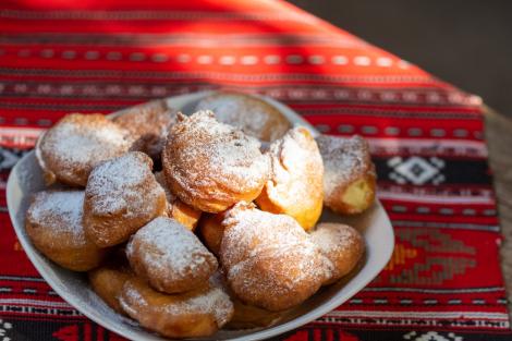 Gogoși pufoase cu drojdie uscată. Ce ingrediente să adaugi ca să iasă aromate