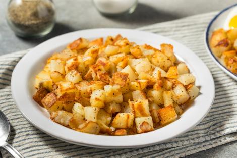 Cartofi fierți și prăjiți la tigaie. Rețeta delicioasă pe care trebuie să o încerci