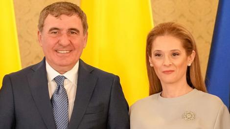 Cum s-au îmbrăcat Gheorghe și Marilena Hagi la cununia religioasă a fiicei lor. Soacra mică, apariție demnă de covorul roșu