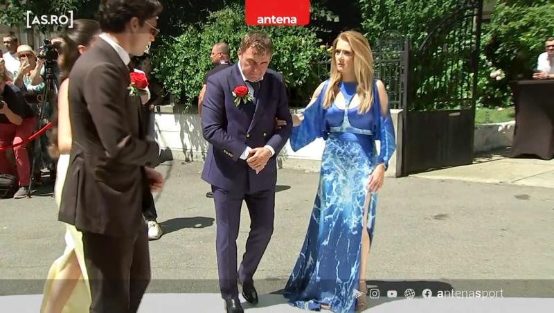 Cum s-au îmbrăcat Gheorghe și Marilena Hagi la cununia religioasă a fiicei lor. Soacra mică, apariție demnă de covorul roșu