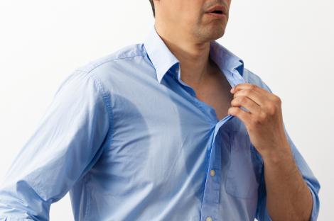 Ce înseamnă dacă transpiri în exces. Poate fi semnul unei boli ascunse