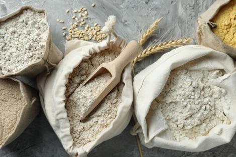 Făina 00 vs 000. Ce reprezintă codul și la ce e indicat să folosești fiecare tip de făină