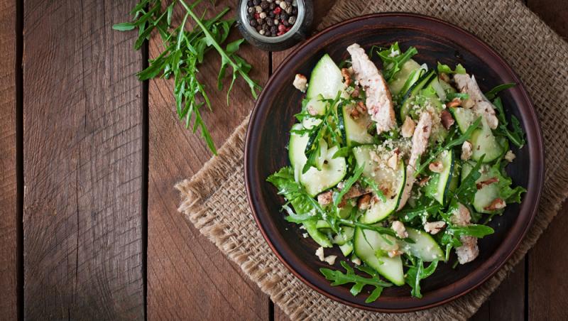 Idei de salate pentru vara 2025. 18 rețete sănătoase și gustoase