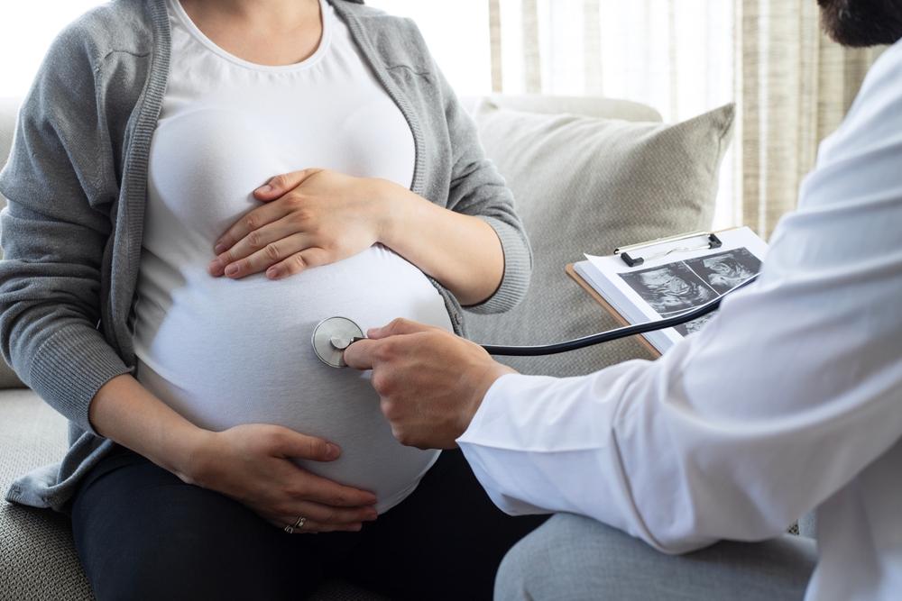 Femeia care a rămas însărcinată printr-o metodă neconvențională. Ce a făcut și cum au reacționat medicii când au aflat
