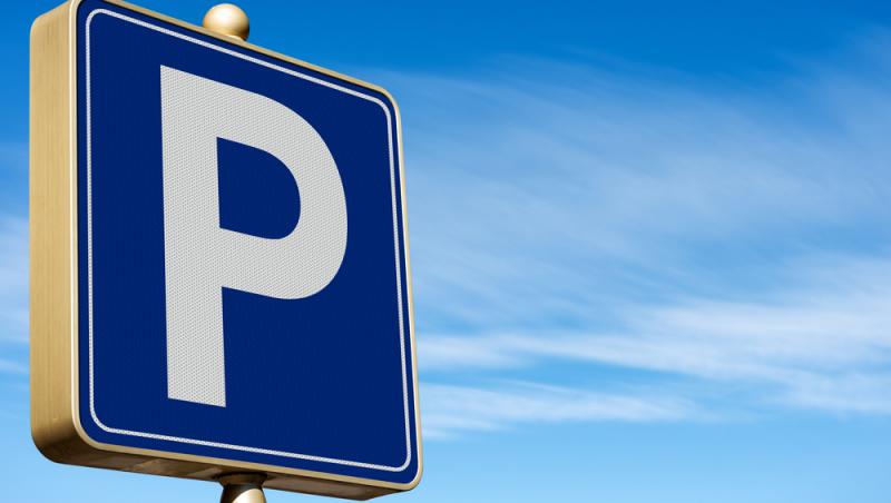 Locurile de parcare din Constanța vor fi taxate permanent în zona 0, inclusiv în weekend. Cât vor plăti turiștii de acum înainte