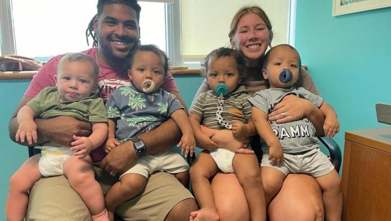 O femeie a decis să ia în plasament niște tripleți, ca să nu despartă frații. Câteva zile mai târziu, aceasta a primit o veste