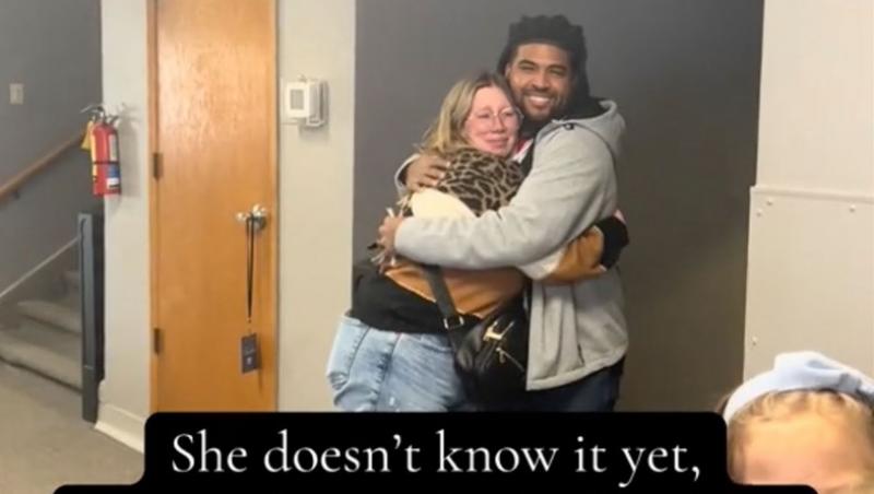 O femeie a decis să ia în plasament niște tripleți, ca să nu despartă frații. Câteva zile mai târziu, aceasta a primit o veste