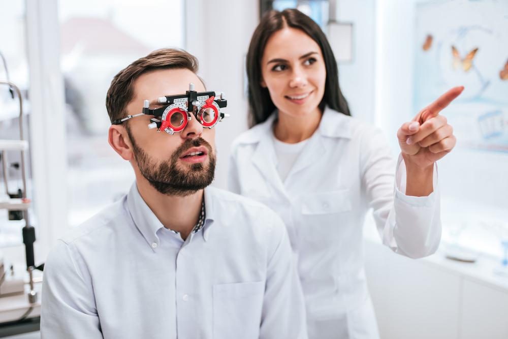 A crezut că doar are nevoie de o pereche nouă de ochelari, dar a murit 6 zile mai târziu. Cum e posibil