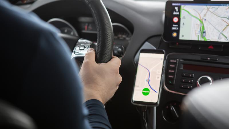 GPS-ul ar putea deveni obligatoriu pentru autoturismele instituțiilor publice. Controlul consumului de carburant, în vizor