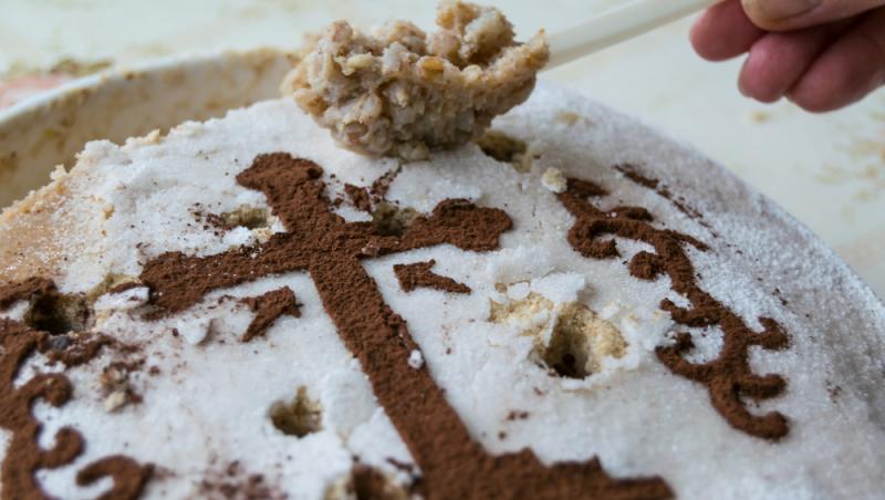 Ce se împarte de Moșii de vară 2025. Ce obiceiuri respectă românii pe 7 iunie