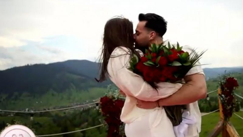 Mireasa, sezonul 11. Doamna Dorina s-a strâmbat în timp ce se difuzau imagini de la logodna lui Andi și a Robertei