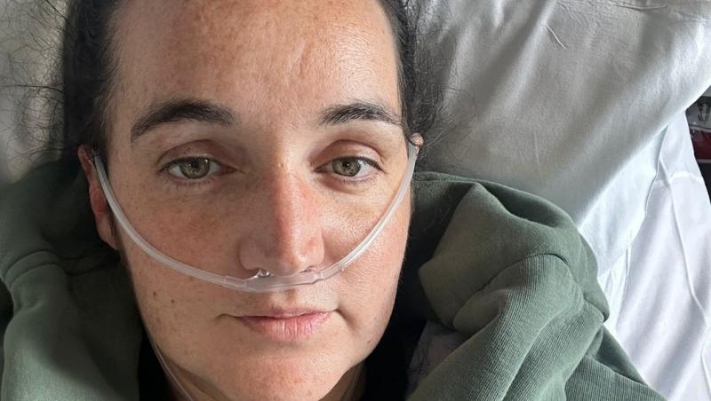 O tânără a crezut că are doar un pistrui apărut pe față de la soare. Când a mers la spital, medicii i-au pus un diagnostic crunt