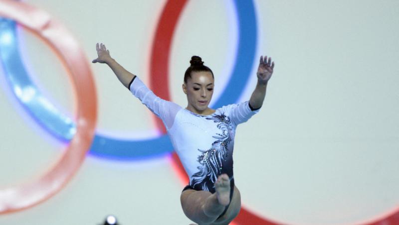 Larisa Iordache și Cristian Chiriță și-au botezat fiica. Primele imagini de la superbul eveniment. Ce rochie a îmbrăcat gimnasta