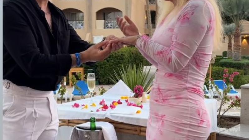 Simona Trașcă a fost cerută în căsătorie. Cum arată logodnicul fostei asistente TV. Ce imagine a publicat cu inelul de logodnă
