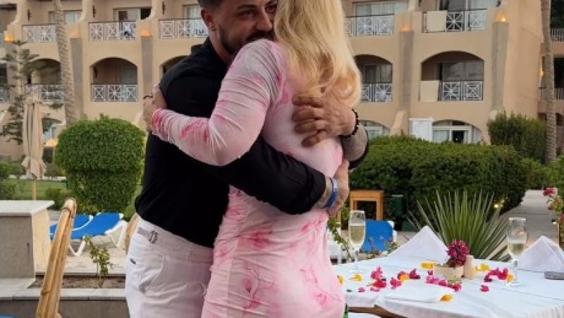 Simona Trașcă a fost cerută în căsătorie. Cum arată logodnicul fostei asistente TV. Ce imagine a publicat cu inelul de logodnă