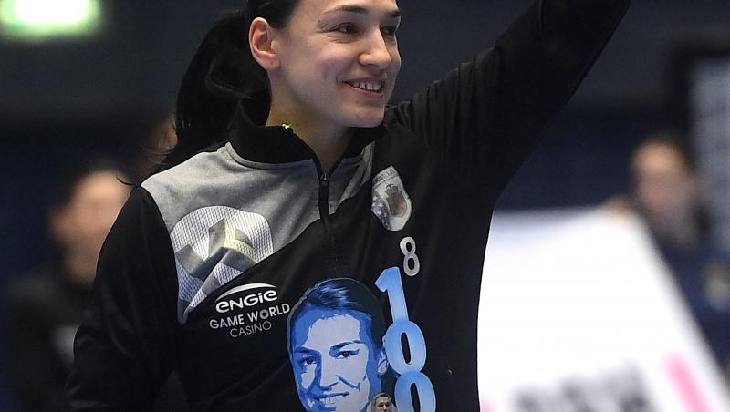 Nicușor Dan,spectacol la Sala Polivalentă la Gala Neagu.Cum a fost surprins președintele la meciul de retragere al Cristinei Neagu