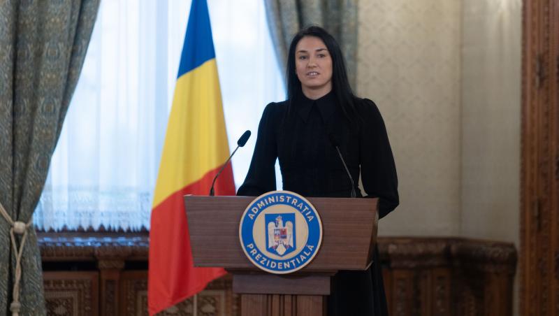 Nicușor Dan,spectacol la Sala Polivalentă la Gala Neagu.Cum a fost surprins președintele la meciul de retragere al Cristinei Neagu