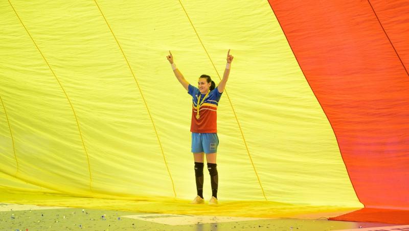 Nicușor Dan,spectacol la Sala Polivalentă la Gala Neagu.Cum a fost surprins președintele la meciul de retragere al Cristinei Neagu