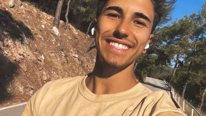 Jasmine Ianțu, fiica lui Virgil Ianțu, formează un cuplu cu Sebastian Dobrincu. Cum s-au dat de gol tinerii îndrăgostiți