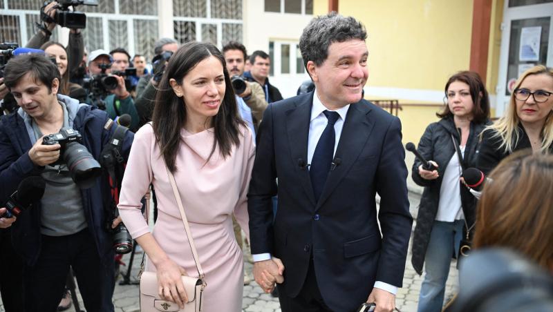 Mirabela Grădinaru, în vacanță fără Nicușor Dan. Unde i-a dus pe copii și ce planuri are șeful de stat