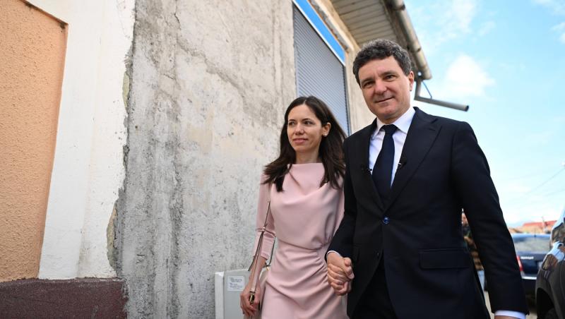 Mirabela Grădinaru, în vacanță fără Nicușor Dan. Unde i-a dus pe copii și ce planuri are șeful de stat