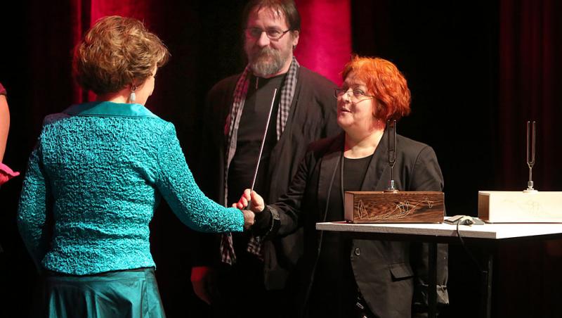 Artistul sibian Dan Perjovschi a desenat pentru un mare brand japonez. Cum arată colecția și ce l-a făcut să accepte colaborarea