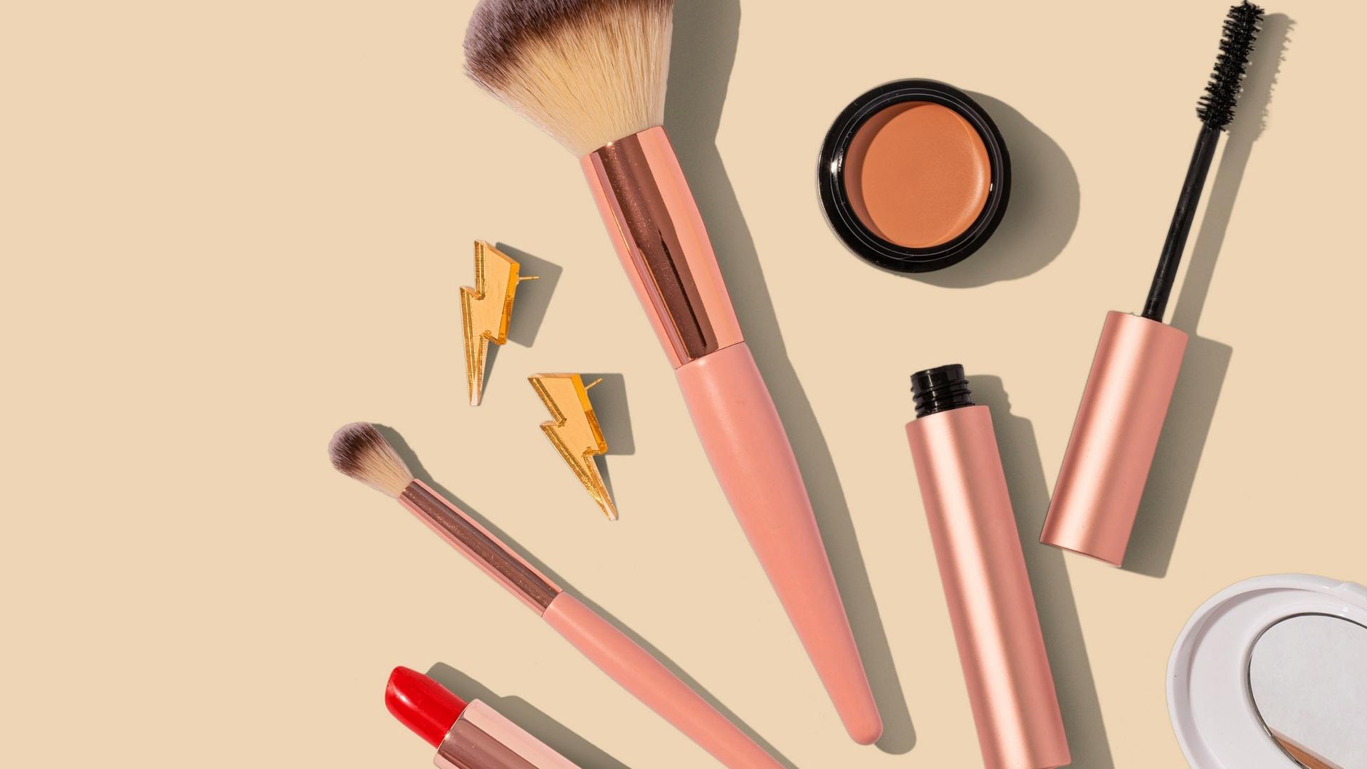 (P) Idei de make-up cu produsul vedetă al verii: crema BB