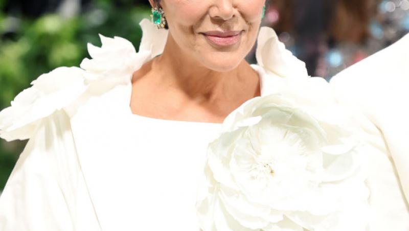 Kris Jenner, la 69 de ani, arată mai bine decât fiicele sale. Cât a plătit mogulul familiei Kardashian pentru operațiile estetice