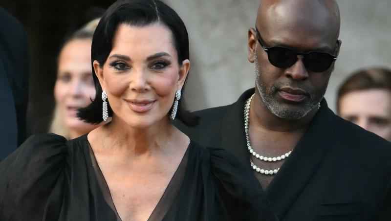 Kris Jenner, la 69 de ani, arată mai bine decât fiicele sale. Cât a plătit mogulul familiei Kardashian pentru operațiile estetice