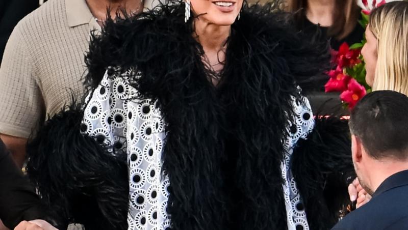 Kris Jenner, la 69 de ani, arată mai bine decât fiicele sale. Cât a plătit mogulul familiei Kardashian pentru operațiile estetice