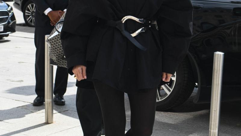 Kris Jenner, la 69 de ani, arată mai bine decât fiicele sale. Cât a plătit mogulul familiei Kardashian pentru operațiile estetice