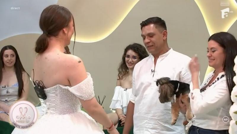 Mireasa sezonul 11. Imagini superbe de la ultima probă a rochiilor de mireasă! Fetele au defilat în fața mamelor