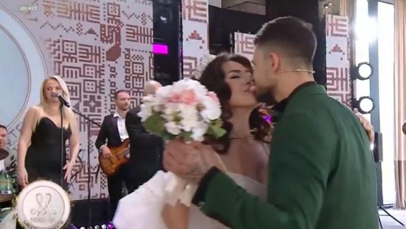 Finala sezonului 11 Mireasa. Reacția băieților când își văd miresele. Finalistele au strălucit în rochiile superbe