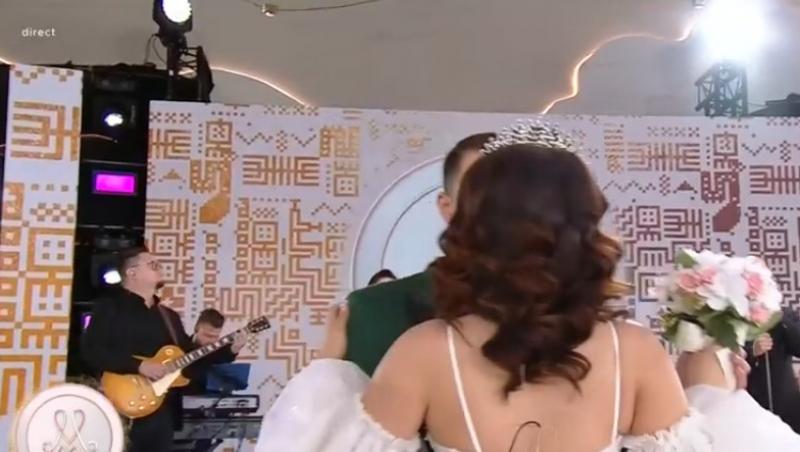 Finala sezonului 11 Mireasa. Reacția băieților când își văd miresele. Finalistele au strălucit în rochiile superbe