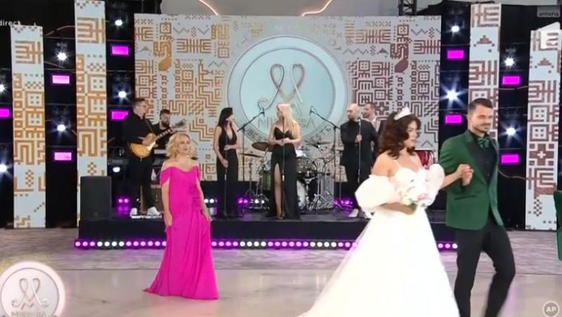 Finala sezonului 11 Mireasa. Reacția băieților când își văd miresele. Finalistele au strălucit în rochiile superbe