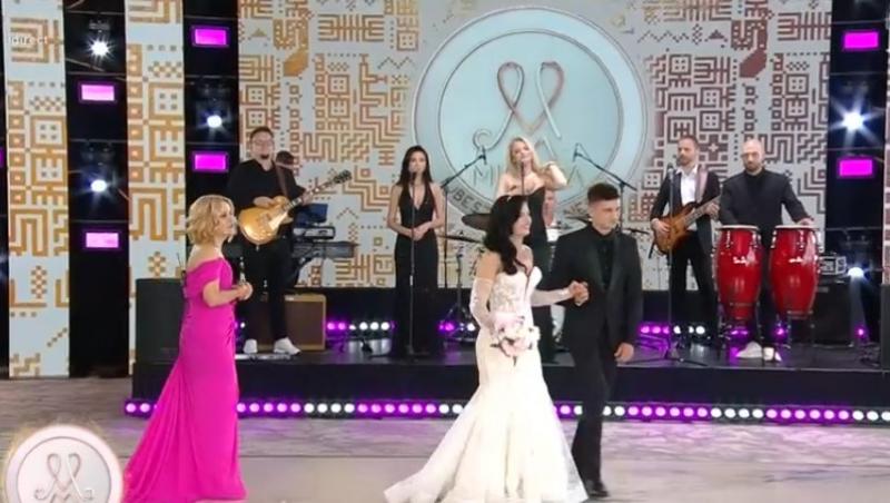 Finala sezonului 11 Mireasa. Reacția băieților când își văd miresele. Finalistele au strălucit în rochiile superbe