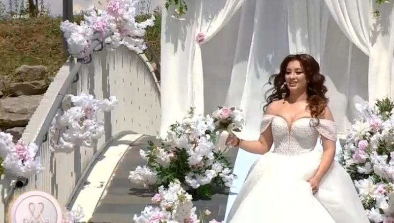 Finala sezonului 11 Mireasa. Reacția băieților când își văd miresele. Finalistele au strălucit în rochiile superbe