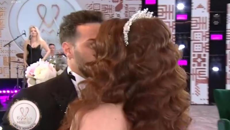 Finala sezonului 11 Mireasa. Reacția băieților când își văd miresele. Finalistele au strălucit în rochiile superbe